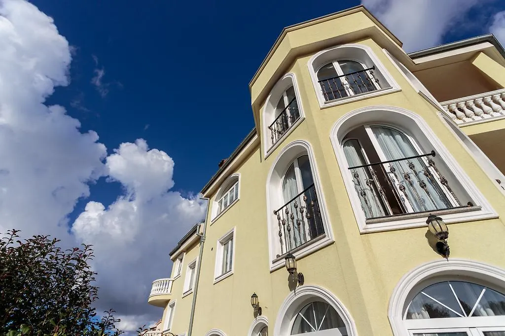 Apartments Dora Medulin Kroatien
